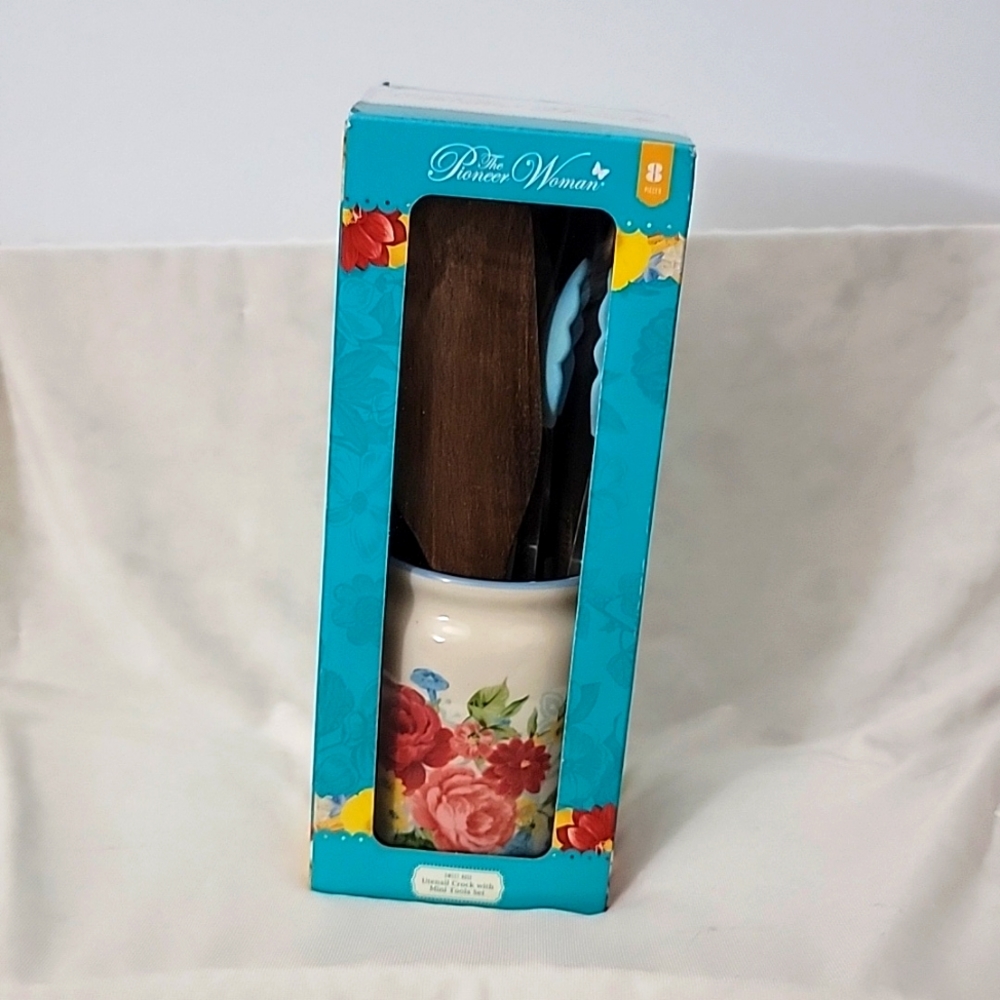 The Pioneer Woman | Sweet Rose utensil crock with mini tools set